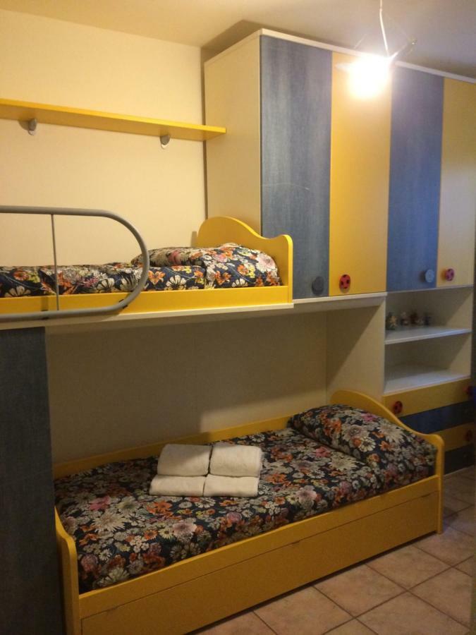 Locazione Turistica Lea Apartment Castelnuovo del Garda Exterior photo
